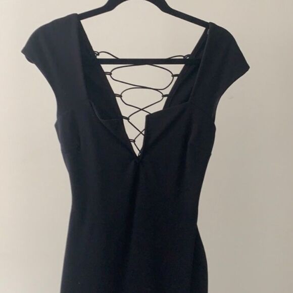 ✨ Black Bodycon Dress with Lace-Up Back✨ - Picture 5 of 5